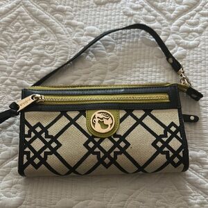 Spartina 449 Seven Oaks Black and Cream Geometric Wristlet